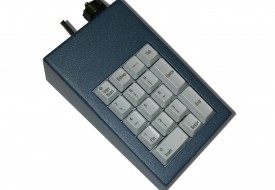 Clavier industriel 17 touches en boitier de table avec hub USB intégré