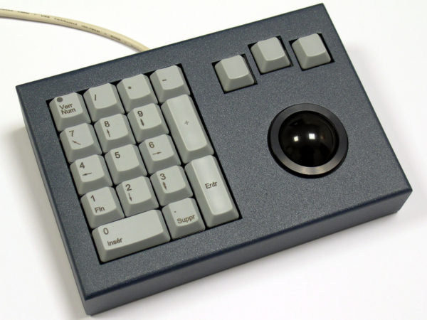 Clavier industriel 17 touches en boitier de table avec trackball 38mm