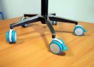 Chariot médical NX557-01 – Détail des roulettes antimicrobiennes