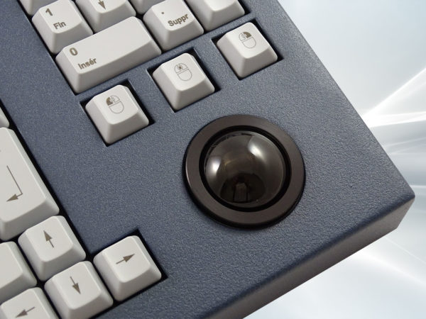 Clavier industriel 105 touches avec trackball 38mm en boîtier de table pour zones sensibles et environnements sévères - détail trackball