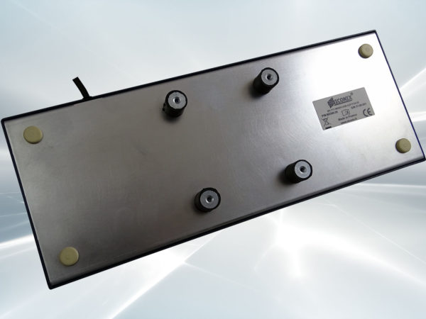 Clavier industriel compact 71 touches en boitier métallique de table étanche IP54 - Option silent bloc