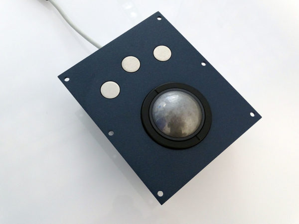 Trackball 50mm 3 boutons - Intégrable par l'arrière